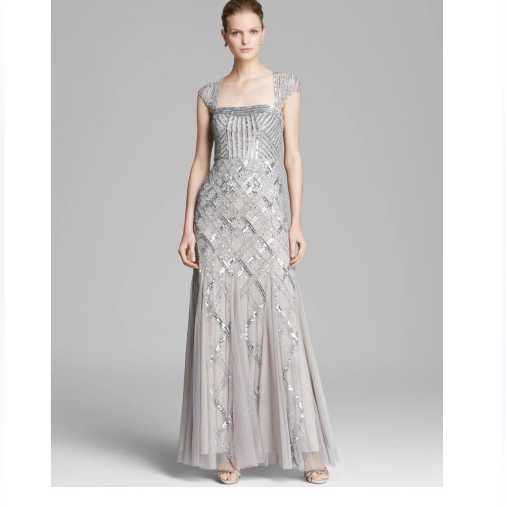 Adrianna Papell CAP SLEEVE BEADED GOWN Grey‎ size 6